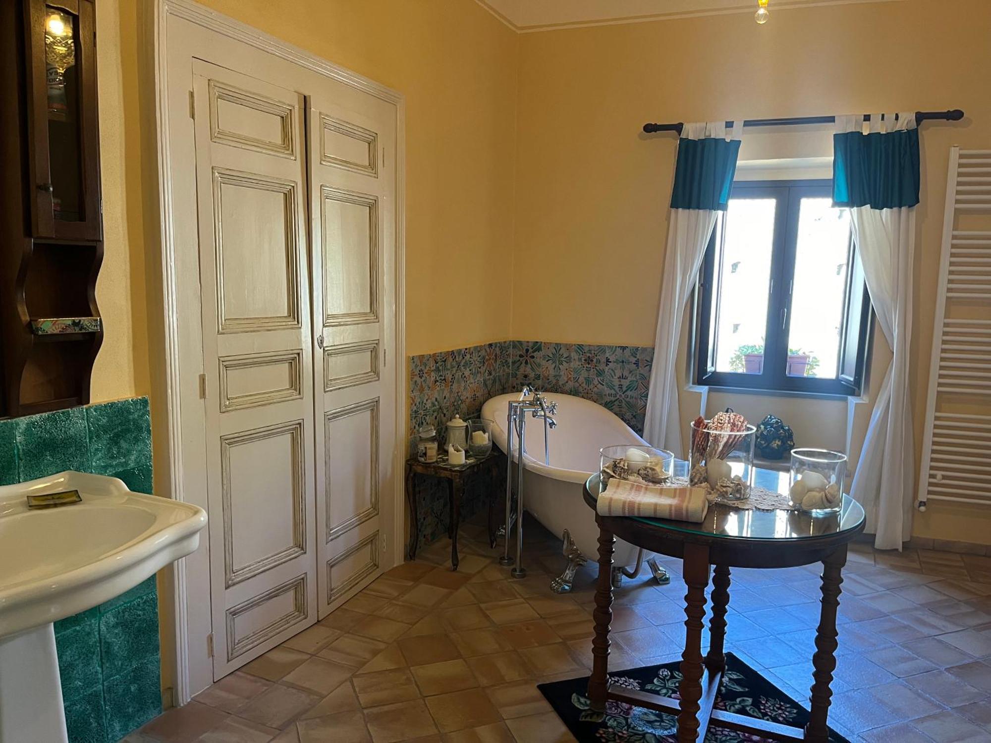 Palazzo Cutrufelli Appartement Graniti Buitenkant foto